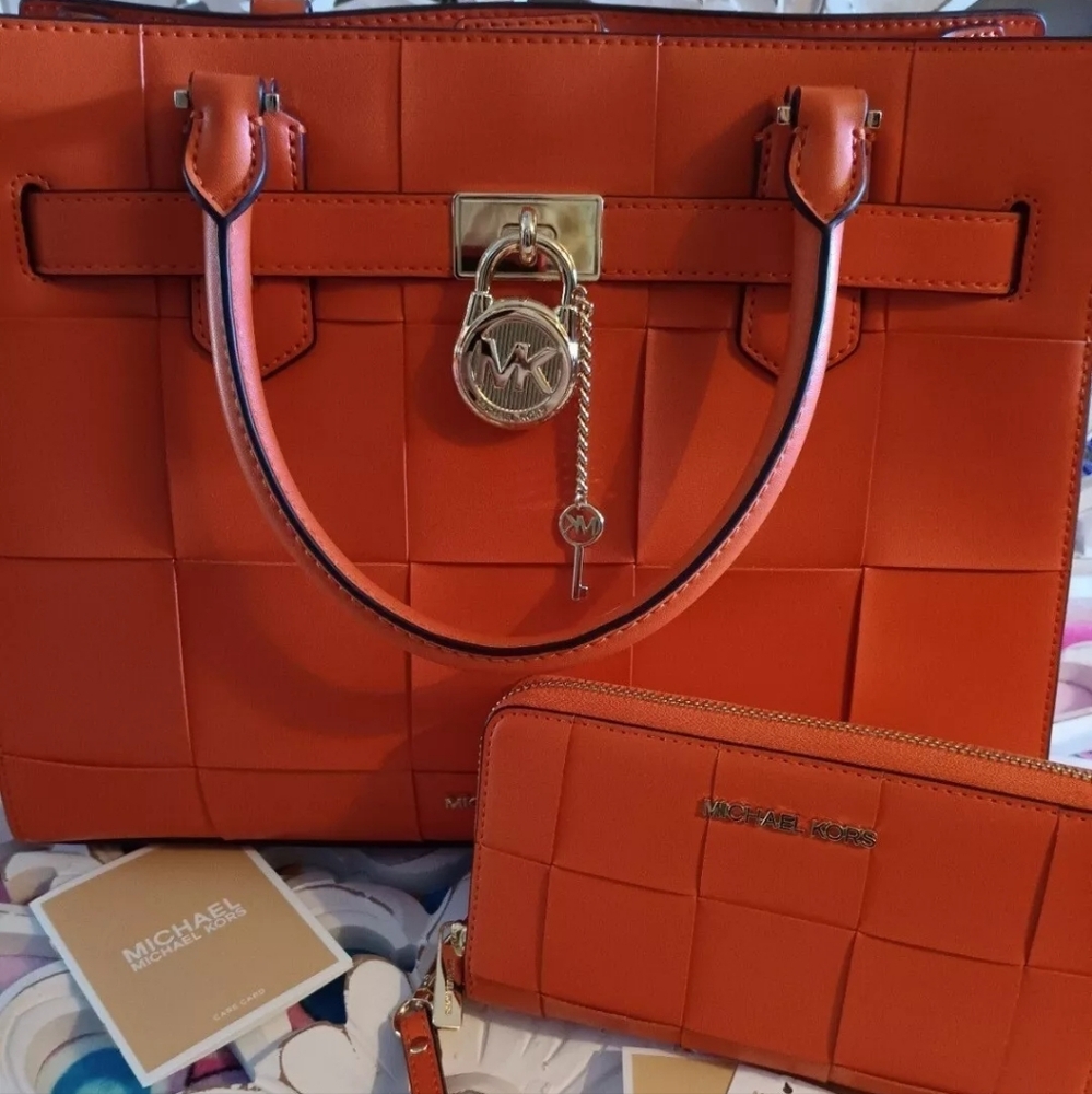 NEW! MICHAEL KORS MEDIUM HAMILTON SATCHEL W/ZIP AROUND WALLET/WRISTLET